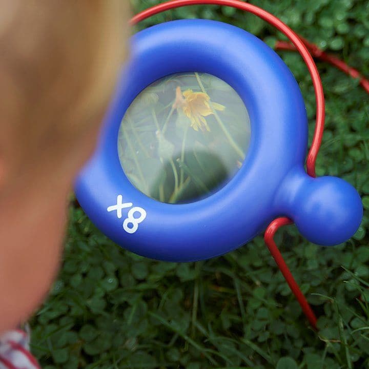 First Magnifier Set,The First Magnifier Set is an excellent educational tool designed to spark curiosity and enhance learning by allowing children to explore the world in great detail. This set includes three large, high-quality magnifying lenses, each offering a different level of magnification (3x, 5x, and 8x), making it perfect for a wide range of observational activities. Features of the First Magnifier Set: Variety of Magnifications: Includes three magnifiers with 3x, 5x, and 8x magnification powers, a