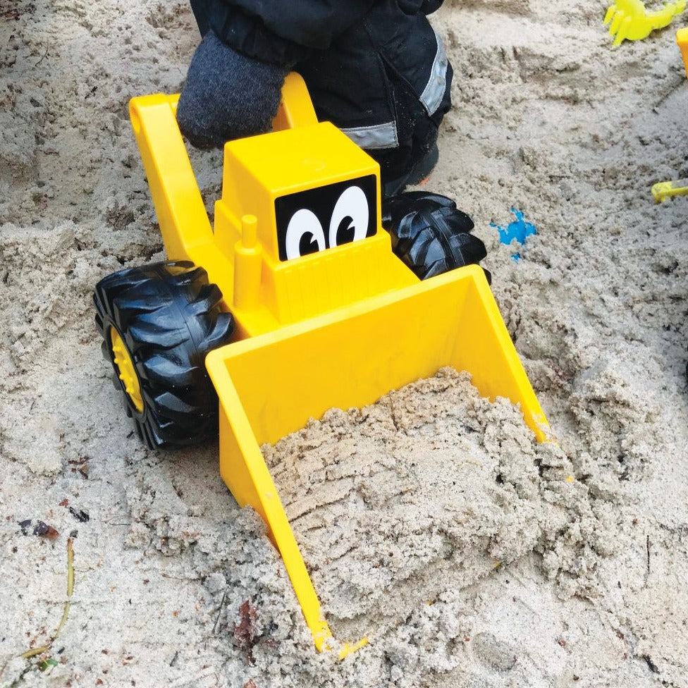 Giant Sand Dozer,Unleash endless fun with the Giant Sand Dozer, the perfect companion for any young builder. Designed to thrive in sand, this robust toy can also creatively engage with modelling dough, clay, and even paint. Its versatility makes it an ideal tool for indoor and outdoor play, providing children from 18 months and up a durable and stylish addition to their playtime adventures. The Giant Sand Dozer is specifically crafted for little builders, with a design that emphasizes durability and ease of