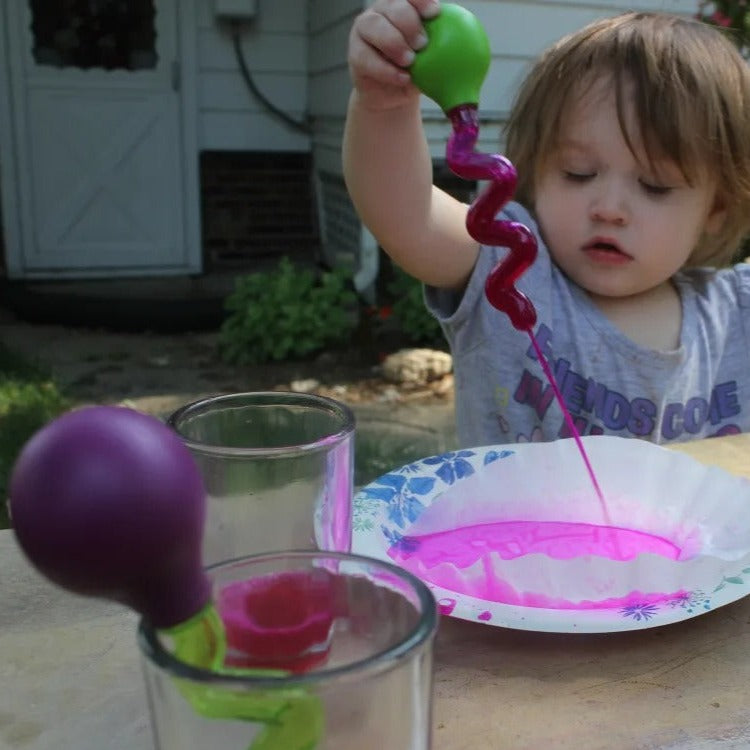 Learning Resources Twisty Droppers,Spark curiosity and enhance motor skills with our Twisty Droppers, designed specifically for young learners. This set of four colourful, pipette-style droppers is perfect for a wide range of activities, from water play to scientific exploration, making learning both fun and interactive. Key Features of the Twisty Droppers: Develop Fine Motor Skills: Each Twisty Dropper is designed to help children develop hand and finger muscle strength. Squeezing the soft, durable bulb pr