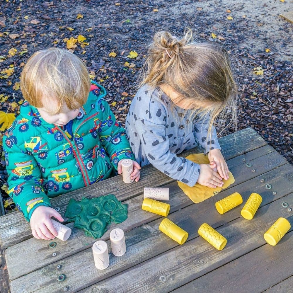 Let'S Roll Garden Bugs Pk 6,Engage your child’s curiosity about the tiny critters of the garden with our Let's Roll Garden Bugs set. This creative and educational tool offers a delightful way for children to explore insect habitats through sensory play, encouraging learning through touch, observation, and storytelling. Key Features of Let's Roll Garden Bugs: Detailed Designs for Creative Play: The set features six different garden bugs paired with their natural habitats, including a butterfly with meadow, b