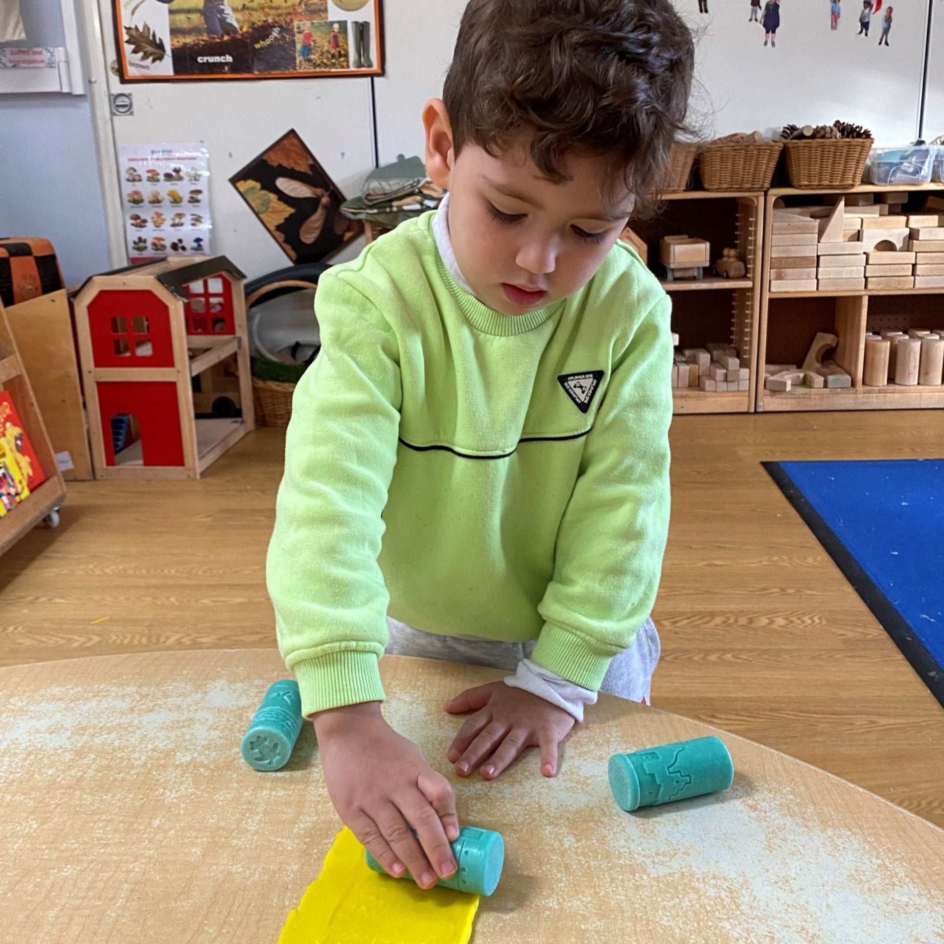 Let’s Roll Nursery Rhymes,Let’s Roll Nursery Rhymes These playful Let’s Roll Nursery Rhymes rollers will delight children as they sing along to the rhymes they create! While rolling and stamping, they will be developing important early language and fine motor skills. Roll in sand, play dough, or clay and add creative props to build on the learning and extend the play. Let’s Roll Nursery Rhymes Features: Early Language Development: Encourages children to sing along to classic nursery rhymes, enhancing their 