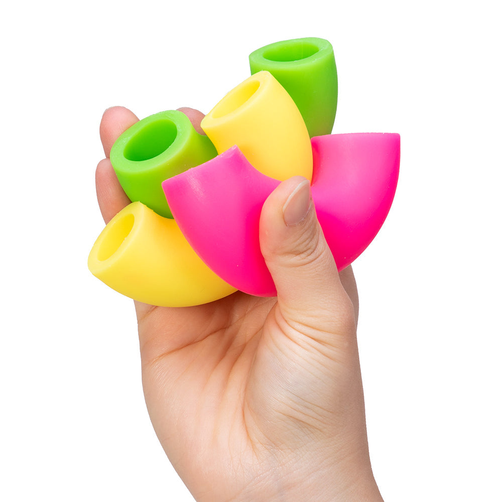 Needoh Mac N Squeeze,Say cheese to Mac N Squeeze! This jumbo colourful NeeDoh is inspired by macaroni noodles. It looks just like the real thing but is in fact a funky fidget toy made from a non-toxic, dough-like material. Pull them, squeeze them, smush them, or even put them on your fingers! Enjoy all the fun of playing with food but without any of the mess. Includes four neon noodles in green, pink, blue, and yellow. Keep them safely stored in the included noodle cup (which has a handy pop-on lid). Perfec