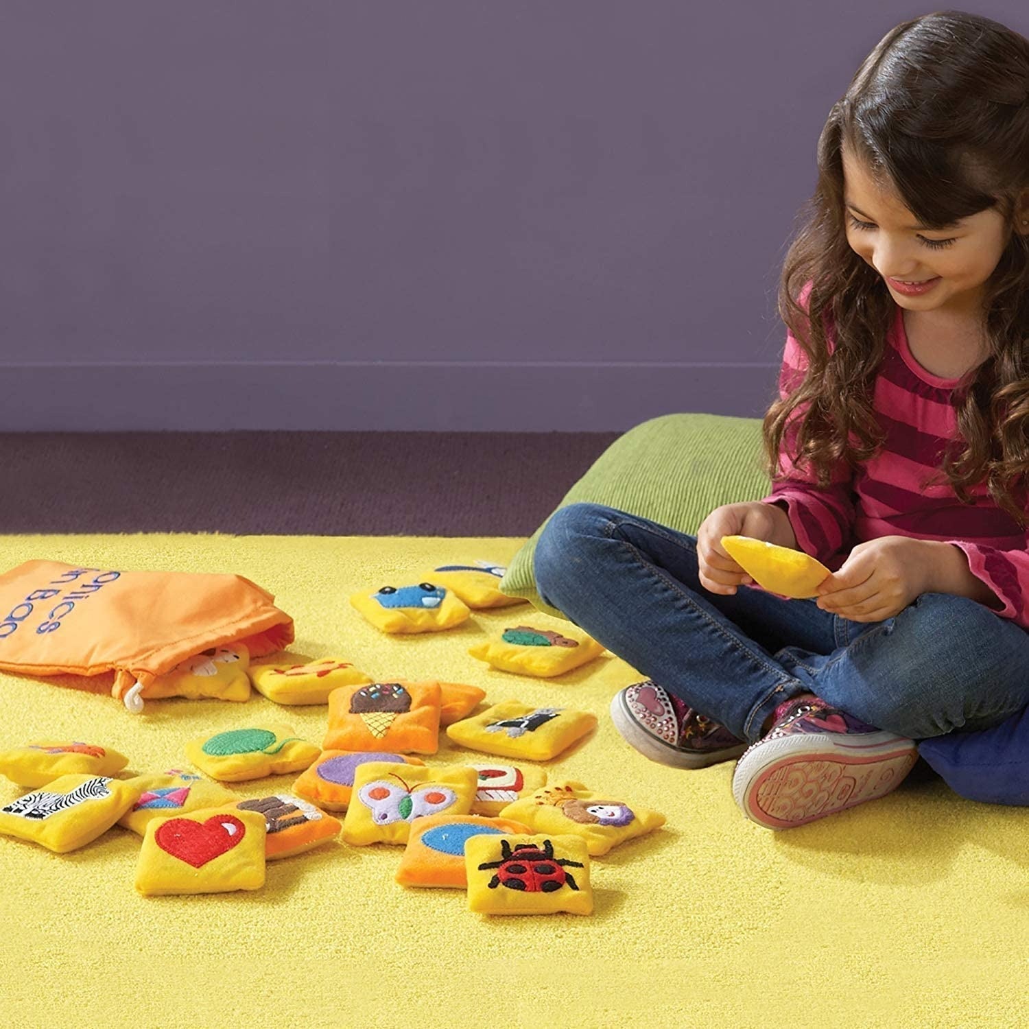 Phonics Bean Bags,These colourful 9cm embroidered Phonics bean bags provide an engaging and tactile way to reinforce letters and sounds, making phonics learning fun and interactive. Here's why they're a fantastic addition to any educational setting: Comprehensive phonics reinforcement: Each Phonics bean bag features an appealing picture representing a specific letter sound, helping children associate letters with their corresponding sounds. Additionally, special double-sided bean bags are included for short