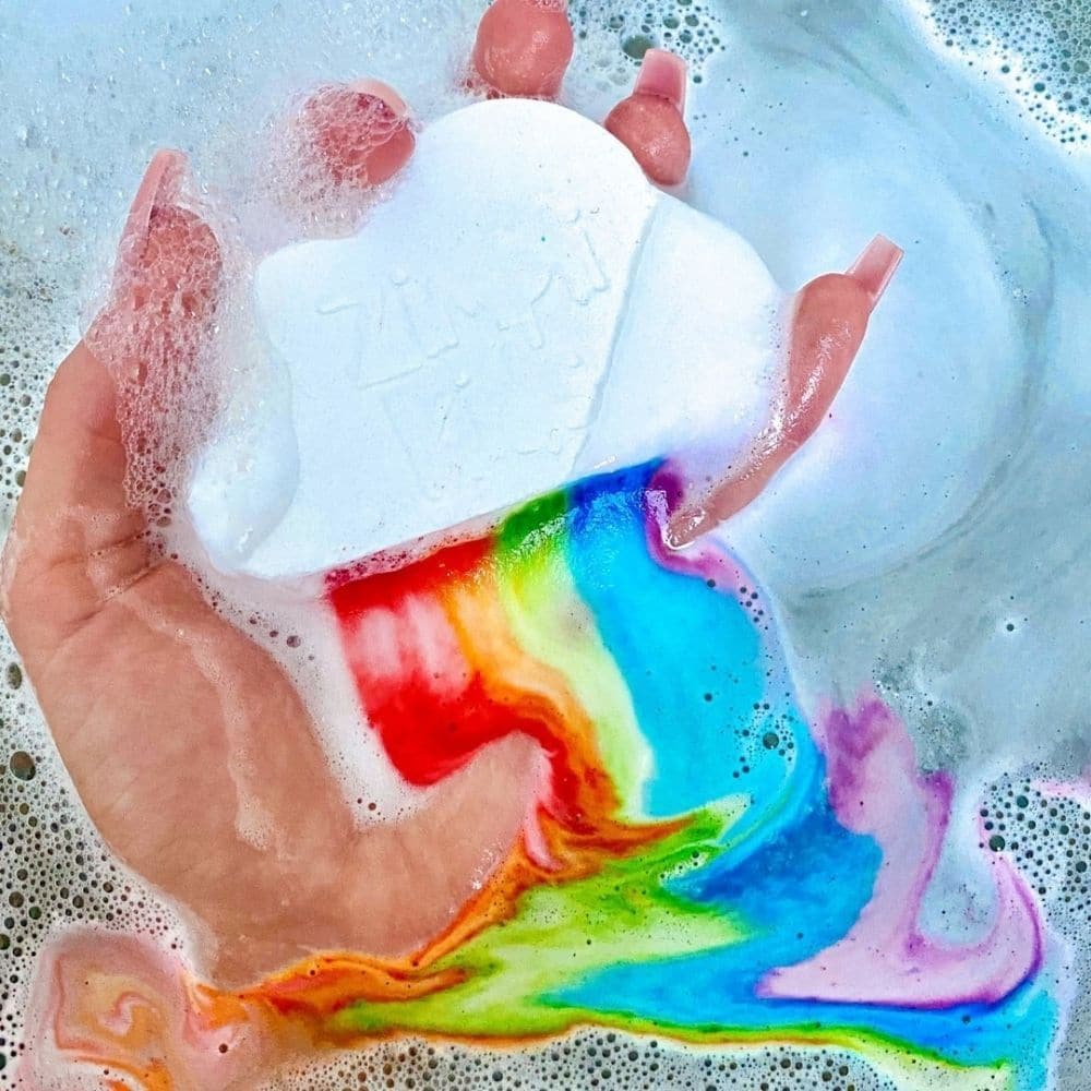 Rainbow Cloud Baff Bomb,Create a colourful, fizzing bath adventure by dropping this bubbling Rainbow Cloud Baff Bomb into your water and watch it fizz and change the colour of your water! The Rainbow Cloud Baff Bomb is great for children to get creative and explore their imagination as the rainbow effect starts to magically appear! Alternatively use it in a play tray for a magical rainbow themed activity. Rainbow Cloud Baff Bombs are skin safe - drain safe - easy clean - Stain free The Cloud Rainbow Baff Bo